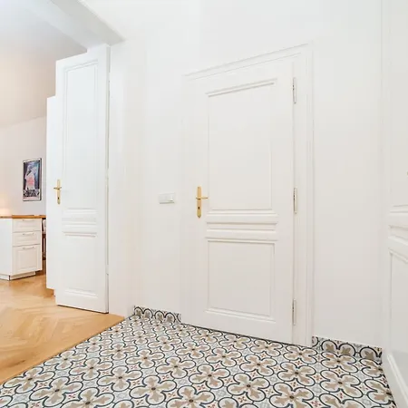 Quiet In The Old Town Appartement Praag