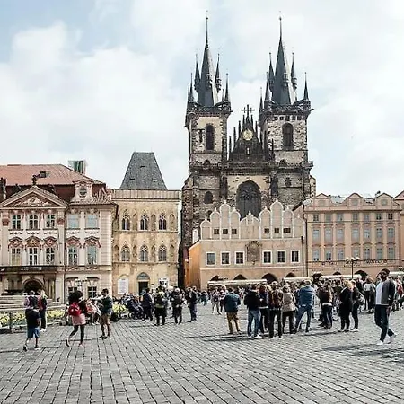 Quiet In The Old Town Appartement Praag