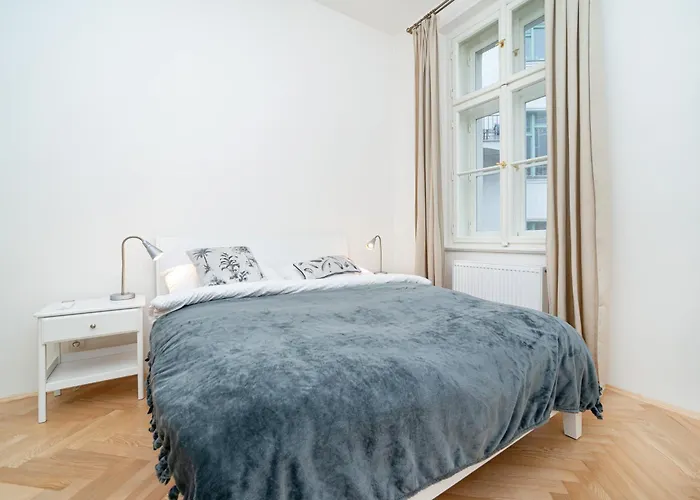 Quiet In The Old Town Appartement Praag