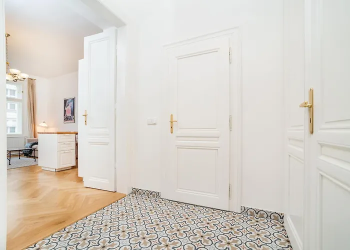 Quiet In The Old Town Appartement Praag