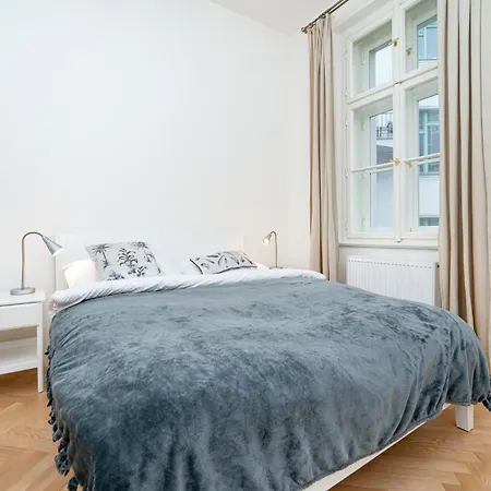 Quiet In The Old Town Apartment Prague