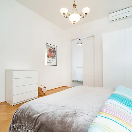 Apartment Quiet In The Old Town Prague