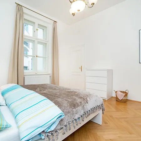 Quiet In The Old Town Apartment